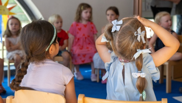24_10_15_kinder_sprachliche_bildung_kita_web © Foto: dpa, Boris Roessler