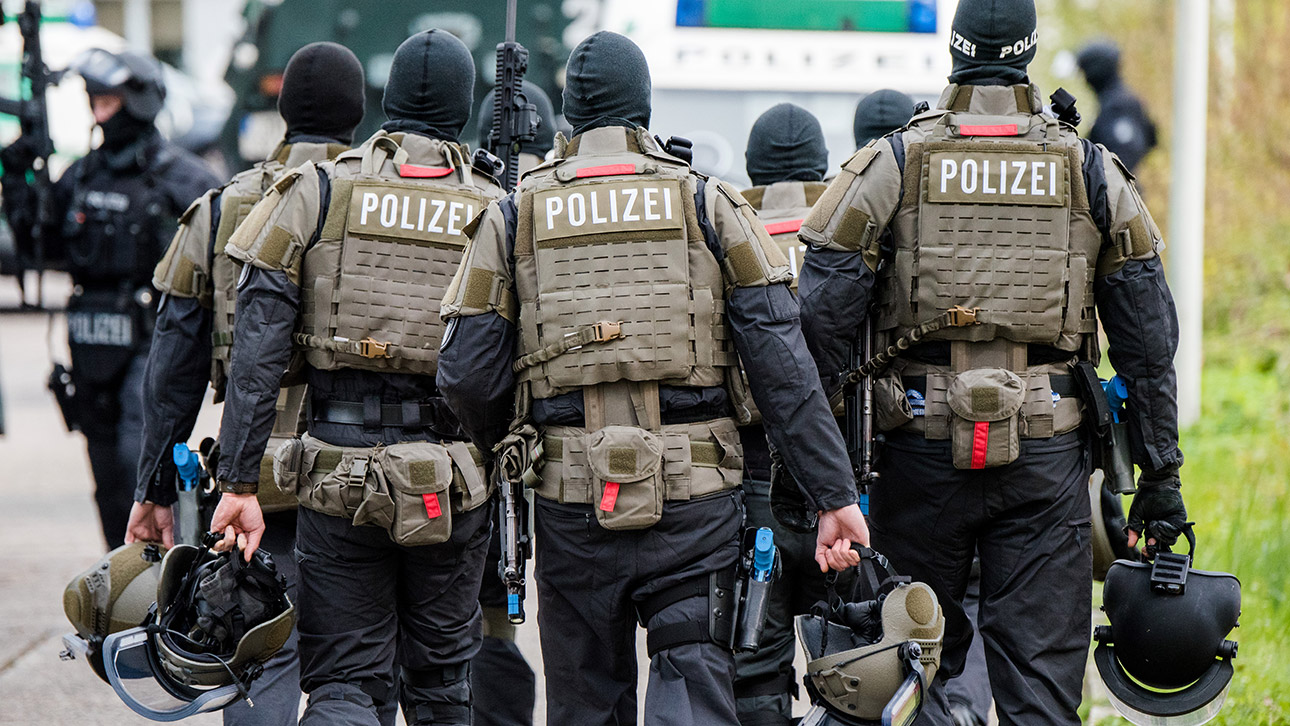 Polizei Innere Sicherheit Übung Anti-Terror Spezialkräfte Illustration