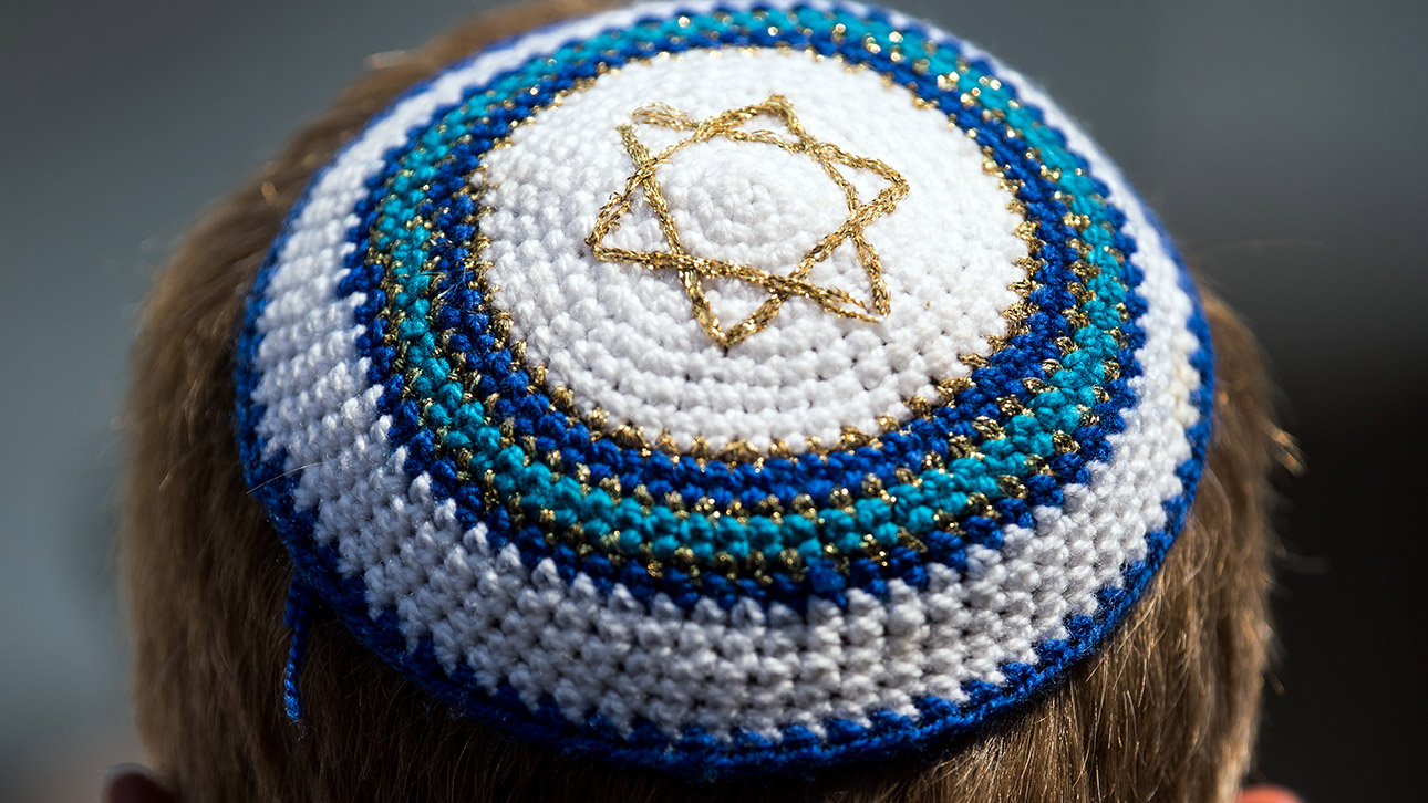 Parlament legt 10-Punkte-Plan gegen Antisemitismus vor