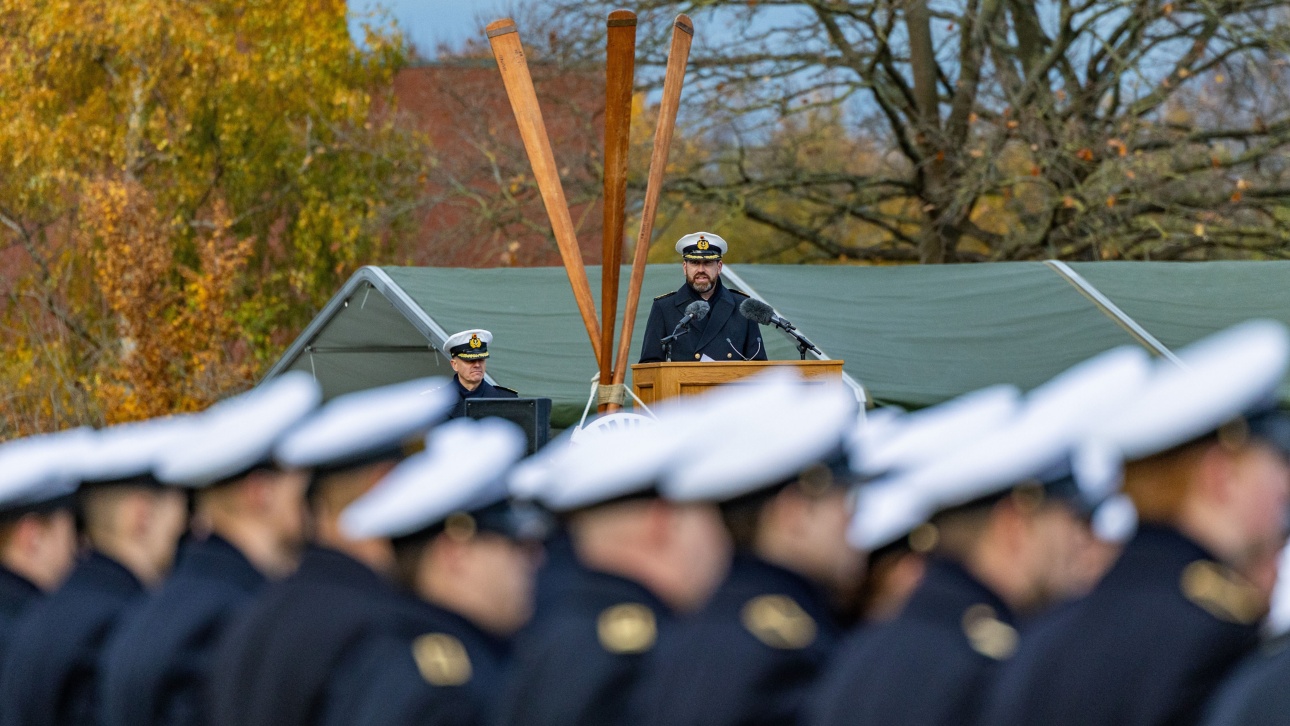 Bilder der Vereidigung von Marinesoldatinnen und Marinesoldaten vor dem Landtag_2