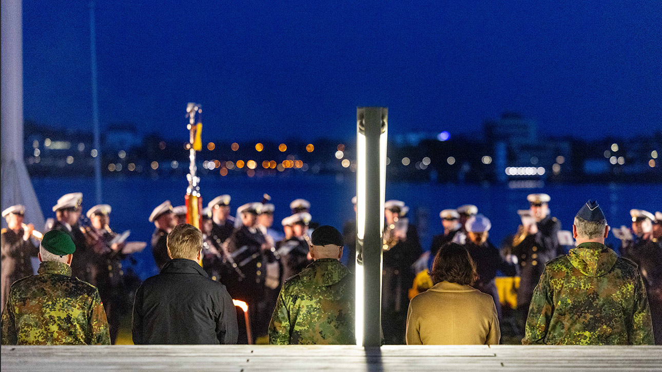 Serenade vor dem Plenarsaal des Landtages