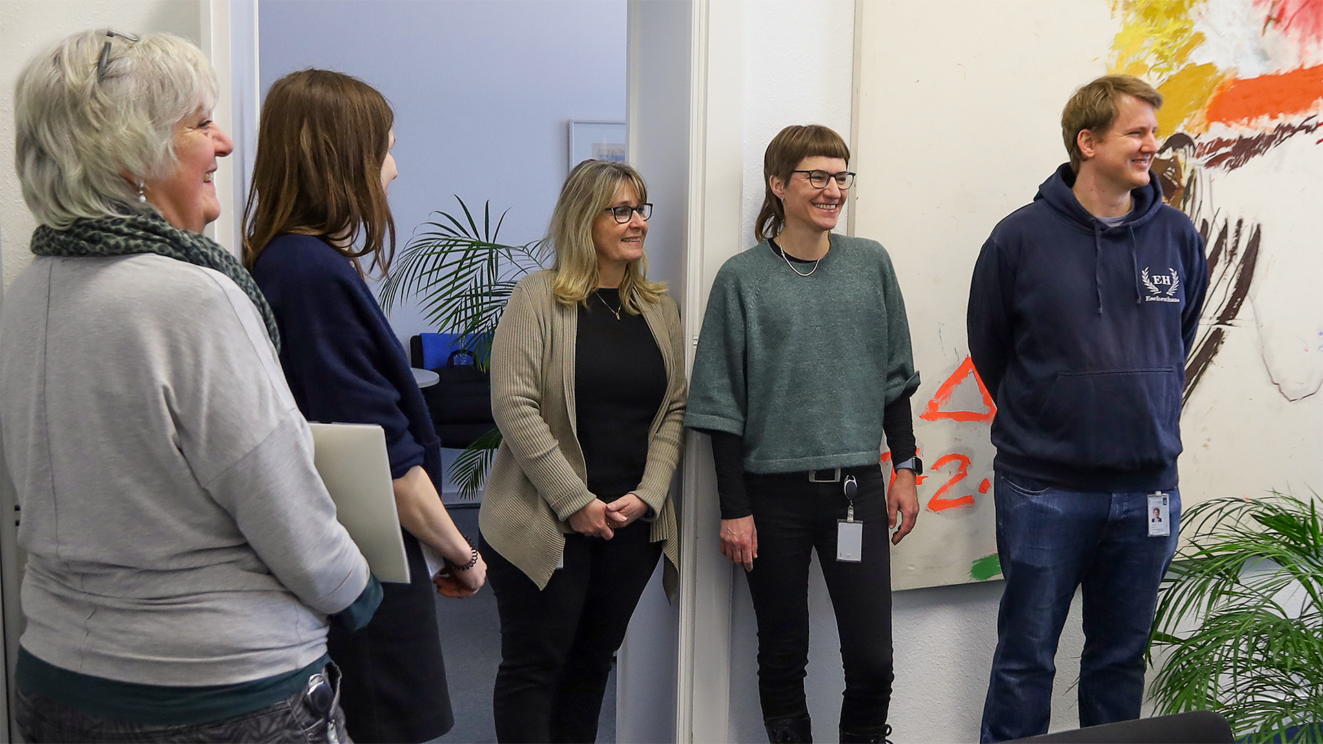 Neue Mitarbeiterinnen und Mitarbeiter im Rahmen einer Hausführung im Landtag 