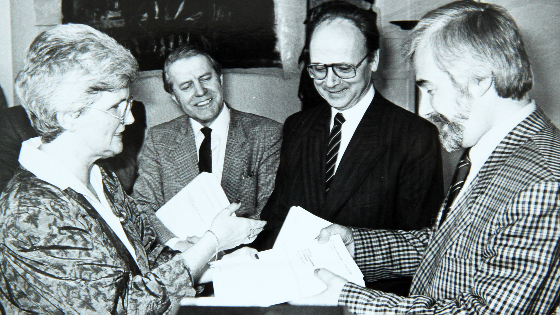 V.l.n.r.: Landtagspräsidentin Lianne Paulina- Mürl, Karl Otto Meyer (SSW), Oppositionsführer Heiko Hoffmann (CDU) und der Ausschussvorsitzende, SPD-Fraktionschef Gert Börnsen.