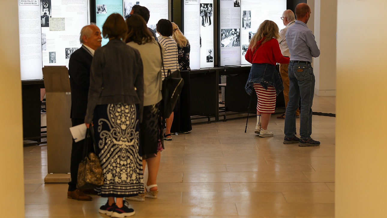 Ausstellungseröffnung Heydrich