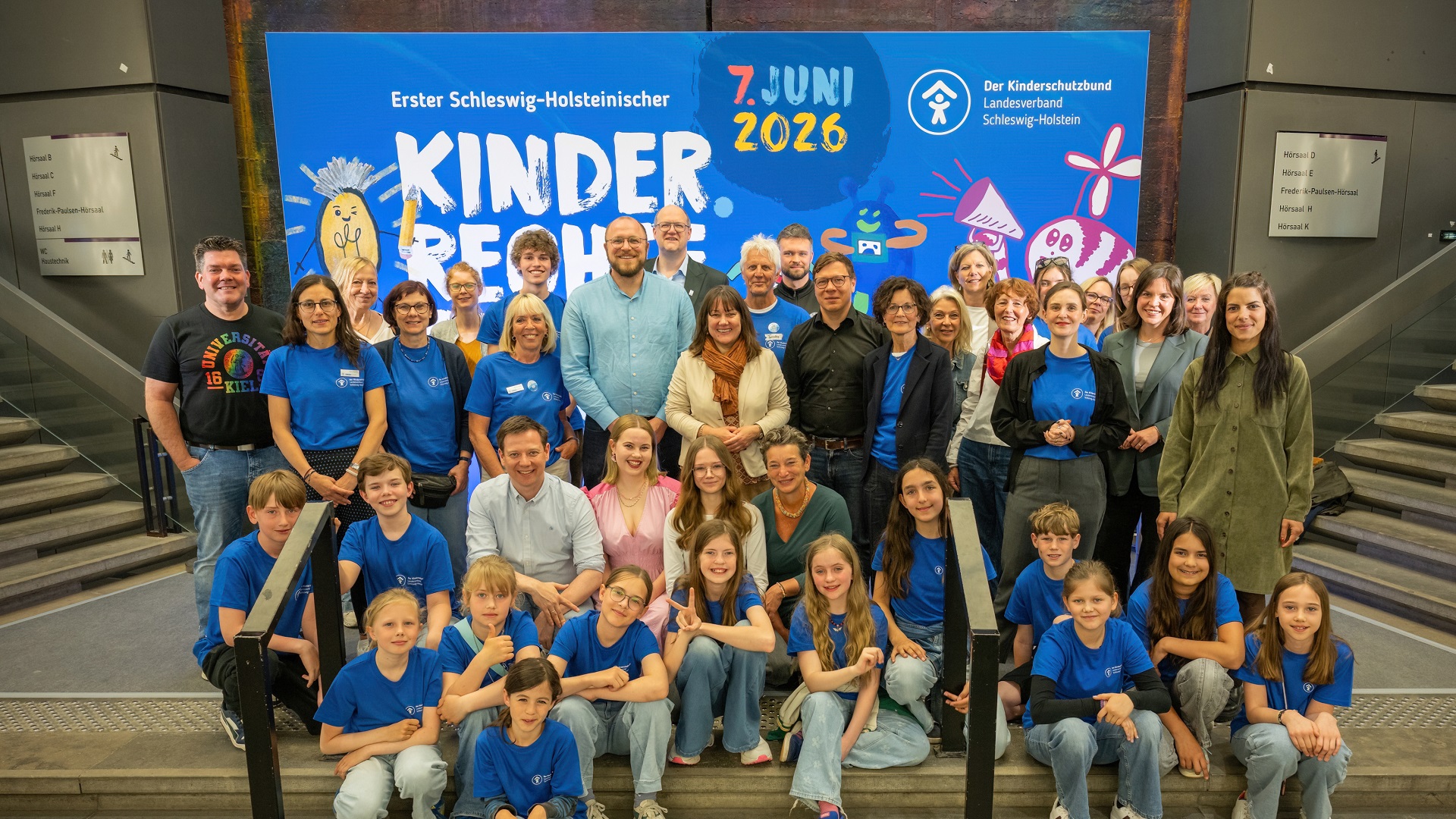 Ein Gruppenbild beim Kinderrechtegipfel