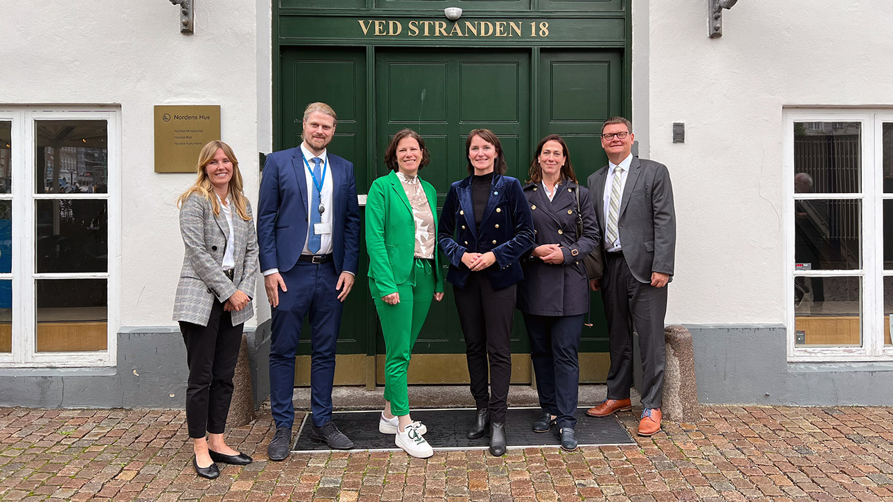 Gruppenfoto beim Besuch von Landtagspräsidentin Kristina Herbst beim Nordischen Rat mit Generalsekretärin Kristina Háfoss, Helene Slater, Arne Fogt Bergby, Andrea Berdesinski,  Jan Dietrichsen