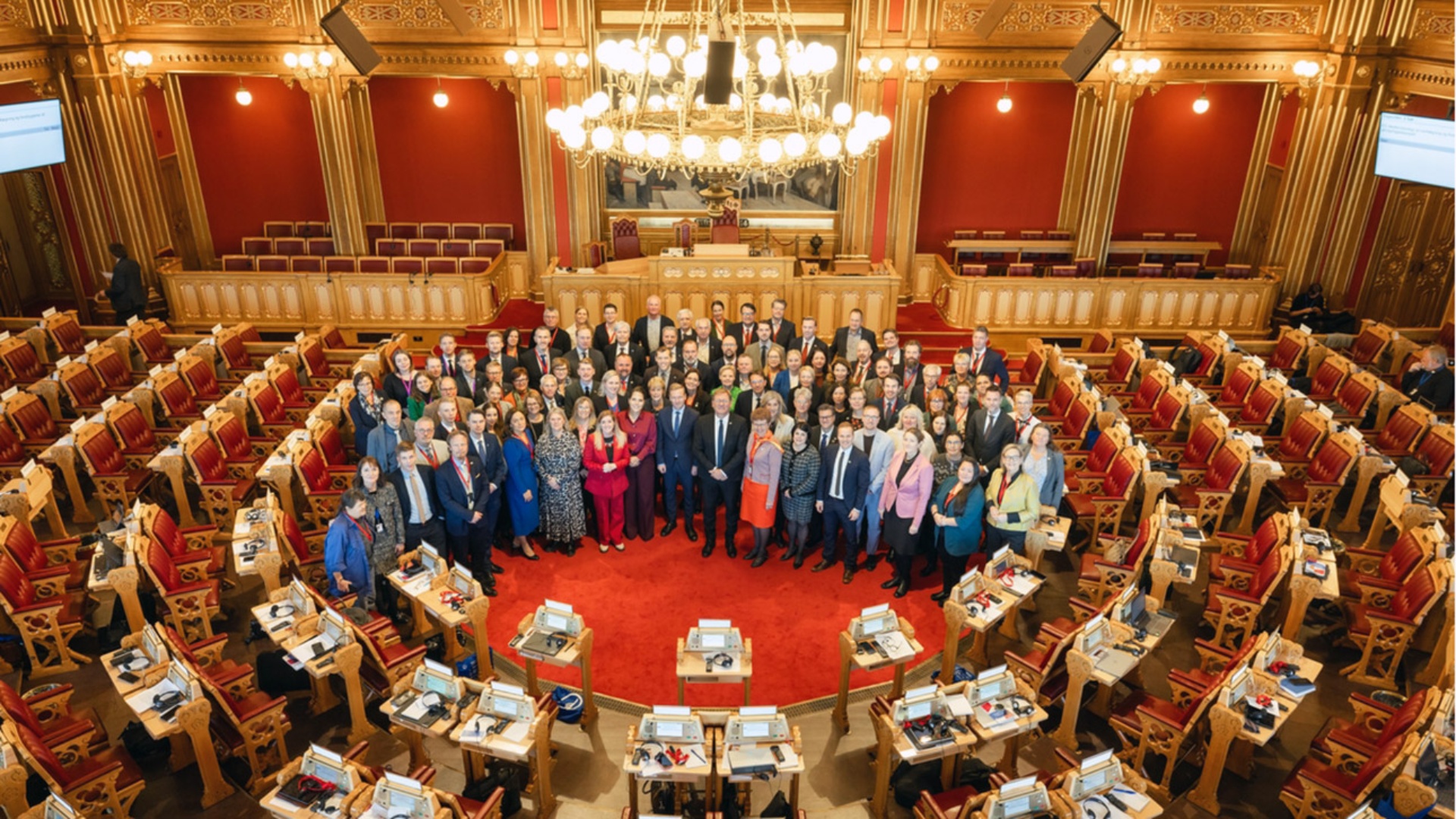 Gruppenbild der Mitglieder des Nordischen Rates im norwegischen Parlament