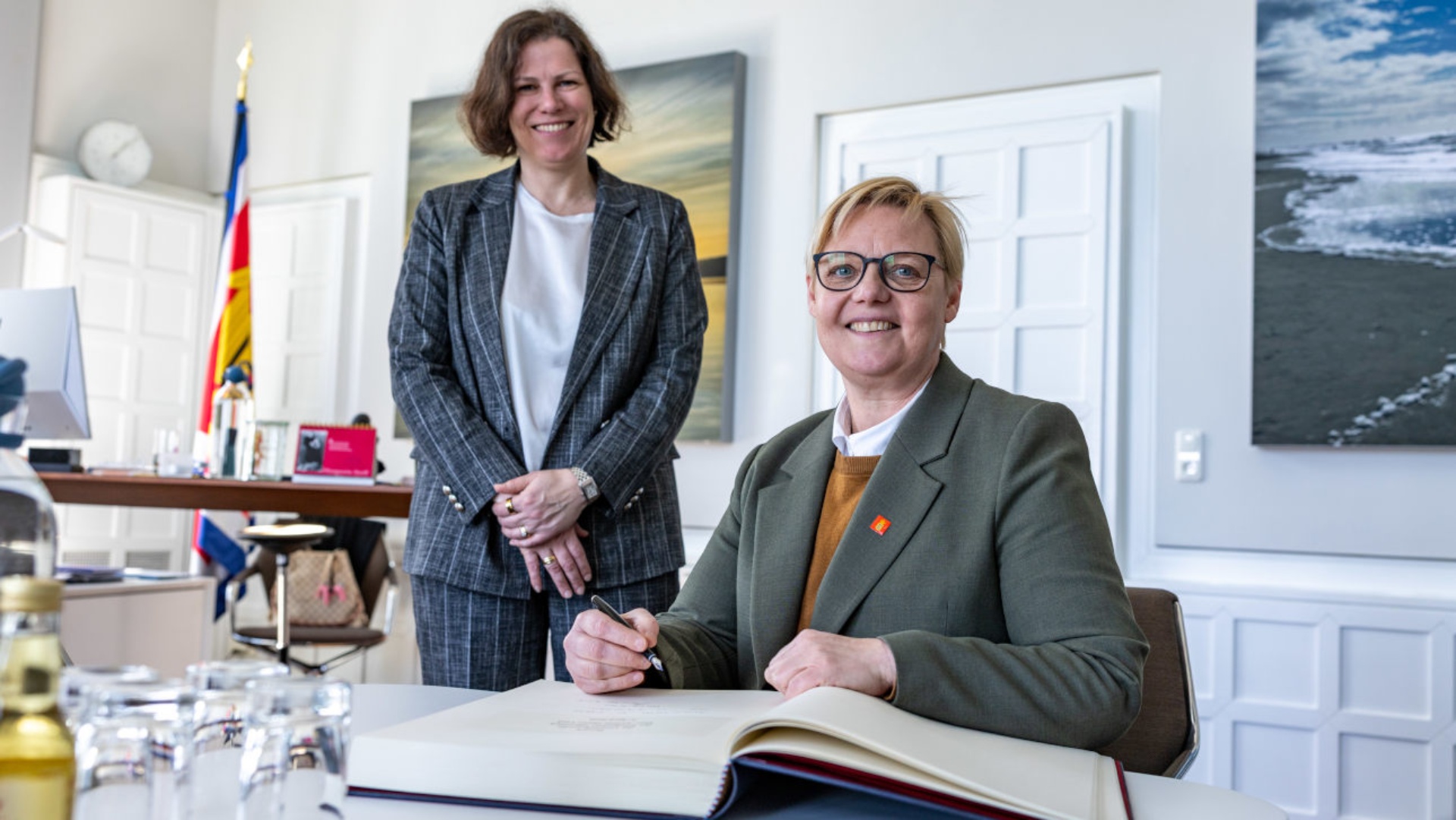 25_04_03_antrittsbesuch_generalkonsulin_daenemark_annette_lind_ses_web © Foto: Landtag, Sönke Ehlers