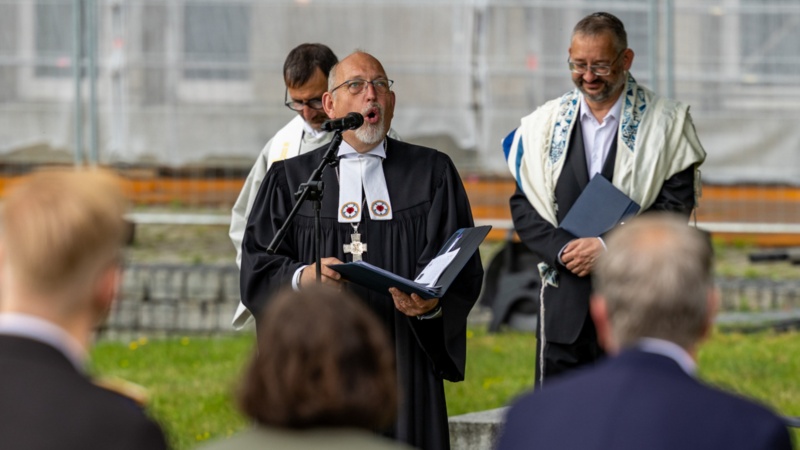 25_06_15_erster nationaler Veteranentag in Kiel am Landeshaus am 15.06.25_SES10750_web_ses © Foto: Landtag, Sönke Ehlers