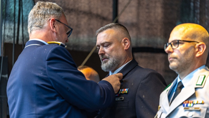 25_06_15_erster nationaler Veteranentag in Kiel am Landeshaus am 15.06.25_SES11857_web_ses © Foto: Landtag, Sönke Ehlers