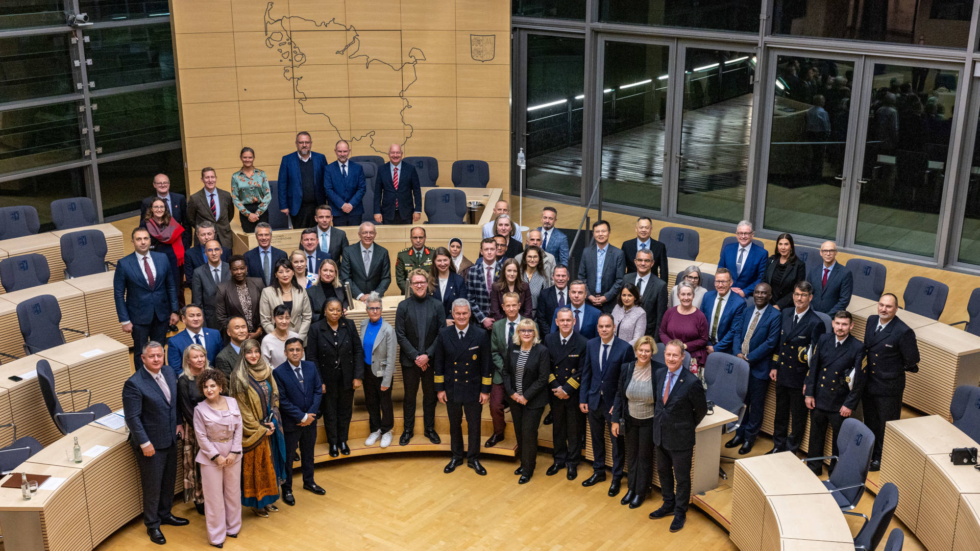 25_10_28_militärattachés_SES16166_ses_web © Foto: Landtag, Sönke Ehlers