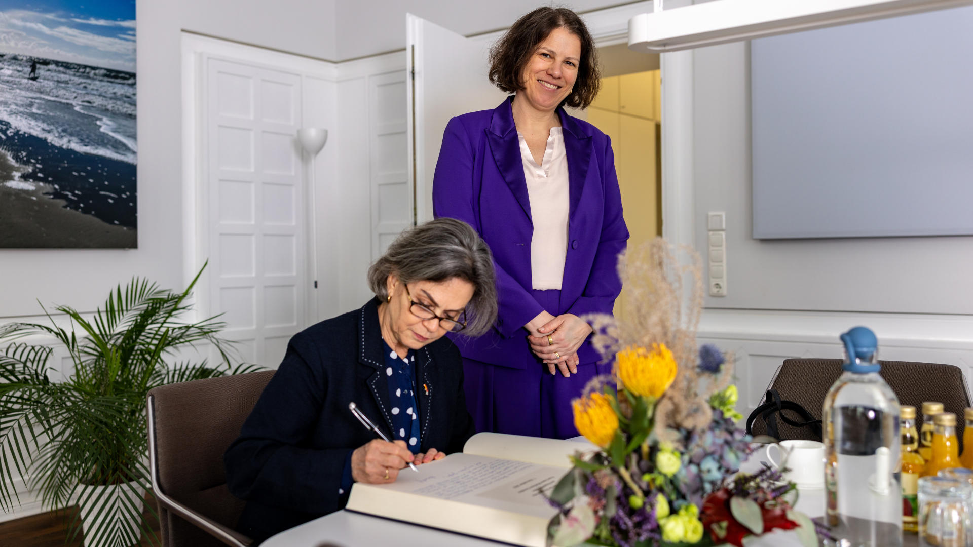 25_11_07_lp_botschafterin_kuba_SES16482_ses_web © Foto: Landtag, Sönke Ehlers