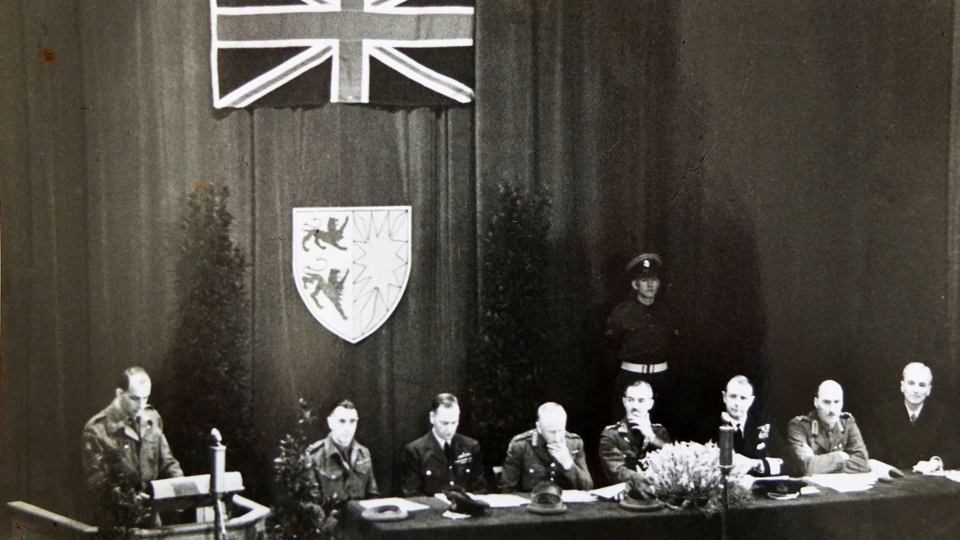 Archivfoto erster Landtag 1946 Schauspielhaus