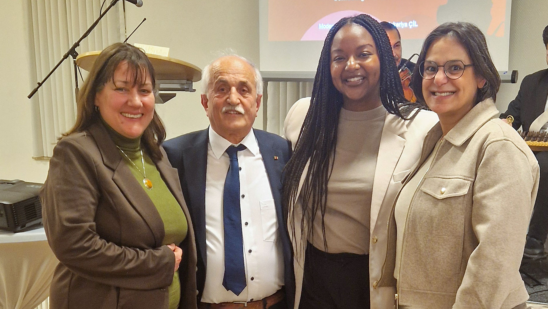 Fastenbrechen mit Beate Raudies, Cebel Küçükkaraca, Aminata Touré, Serpil Midyatli
