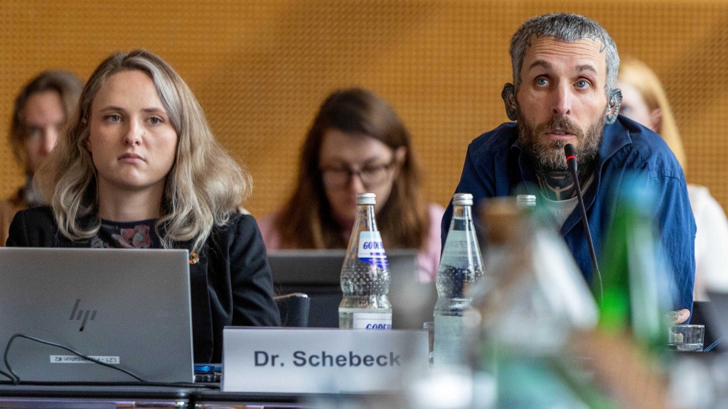 26_09_23_SES24861_goldafter_schebeck_vogel_web © Foto: Landtag, Sönke Ehlers