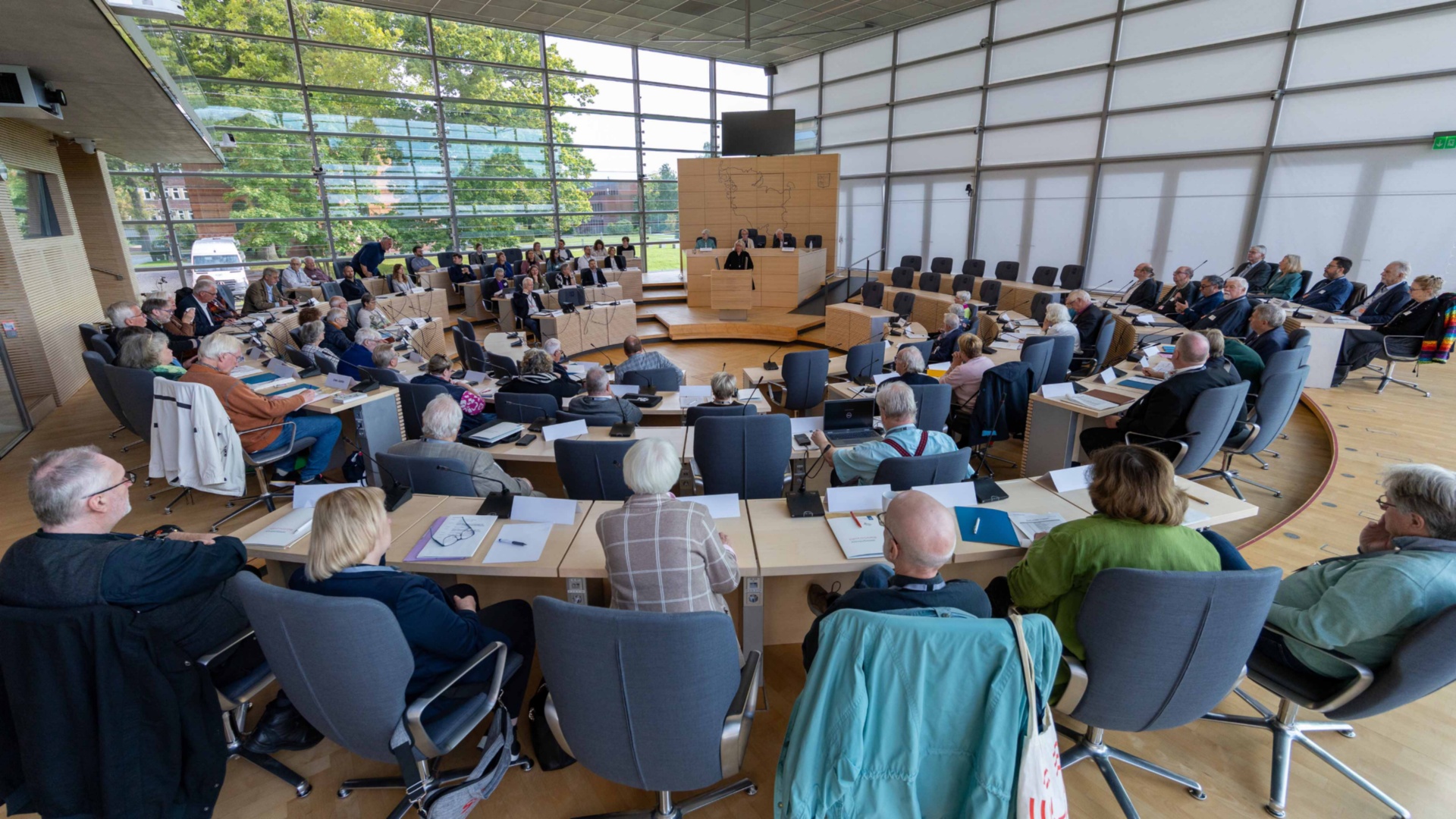 26_09_25_SES25853_altenparlament_überblick_web © Foto: Landtag, Sönke Ehlers 26_09_25_SES25853_altenparlament_überblick_web © Foto: Landtag, Sönke Ehlers