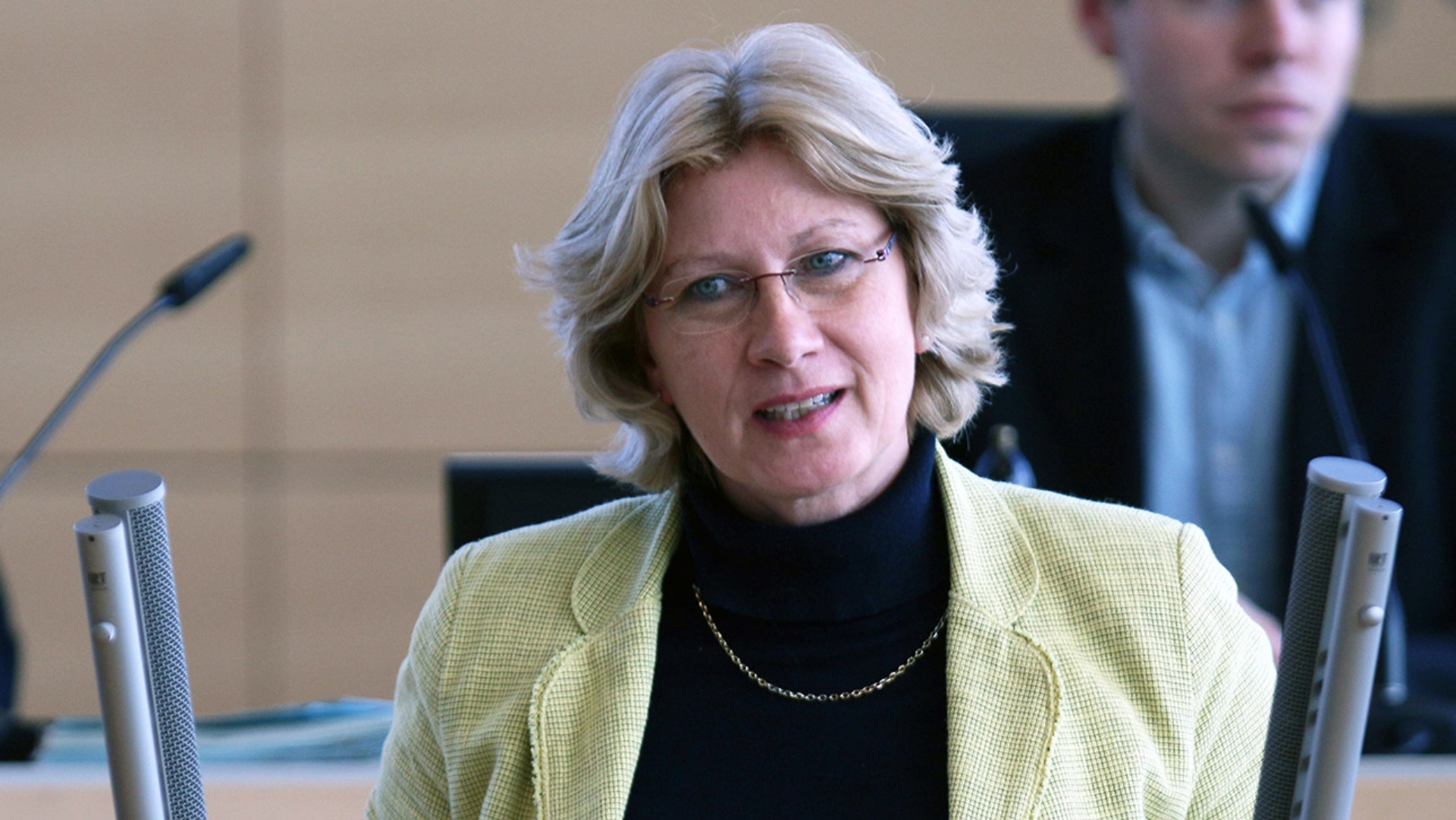 Die FDP-Abgeordnete Anita Klahn hält im Plenarsaal eine Rede.