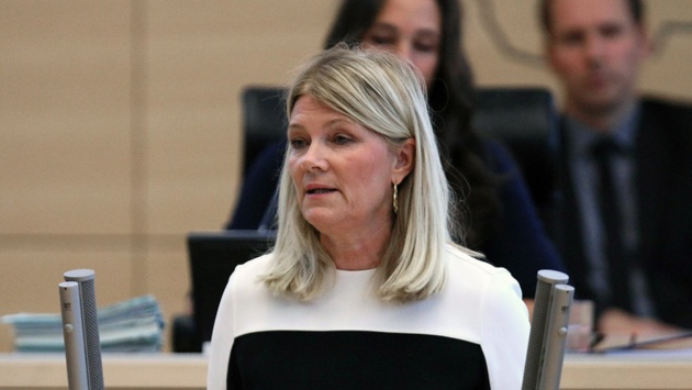 Die CDU-Abgeordnete Barbara Ostmeier hält eine Rede im Plenarsaal.