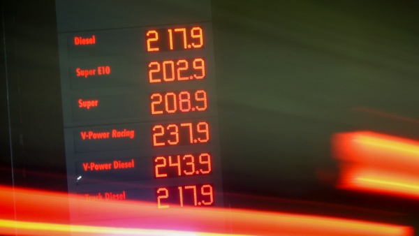 Symbolbild_Benzin_und_Dieselpreis