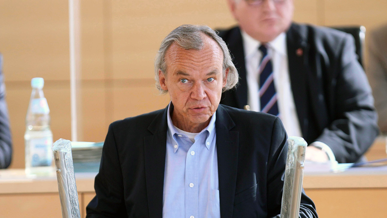 Schnurrbusch, Volker AfD Rde Plenartagung Plenum