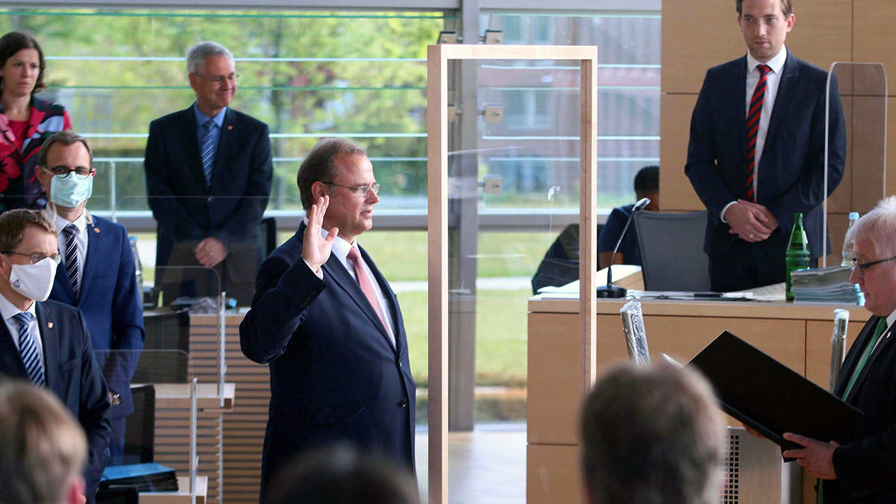 Claus Christian Claussen Vereidigung Innenminister Plenum