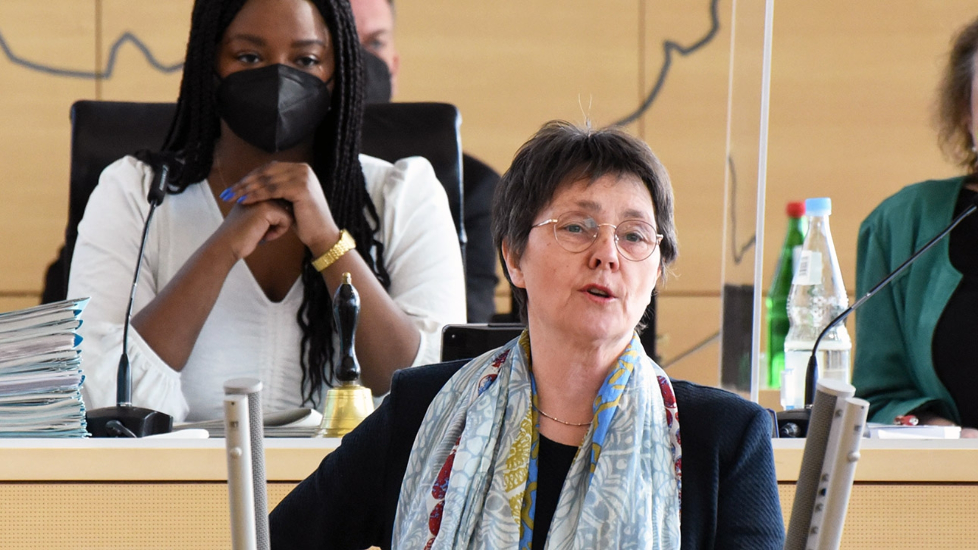 Grünen-Finanzministerin Monika Heinold hält eine Rede im Plenarsaal des Schleswig-Holsteinischen Landtages.