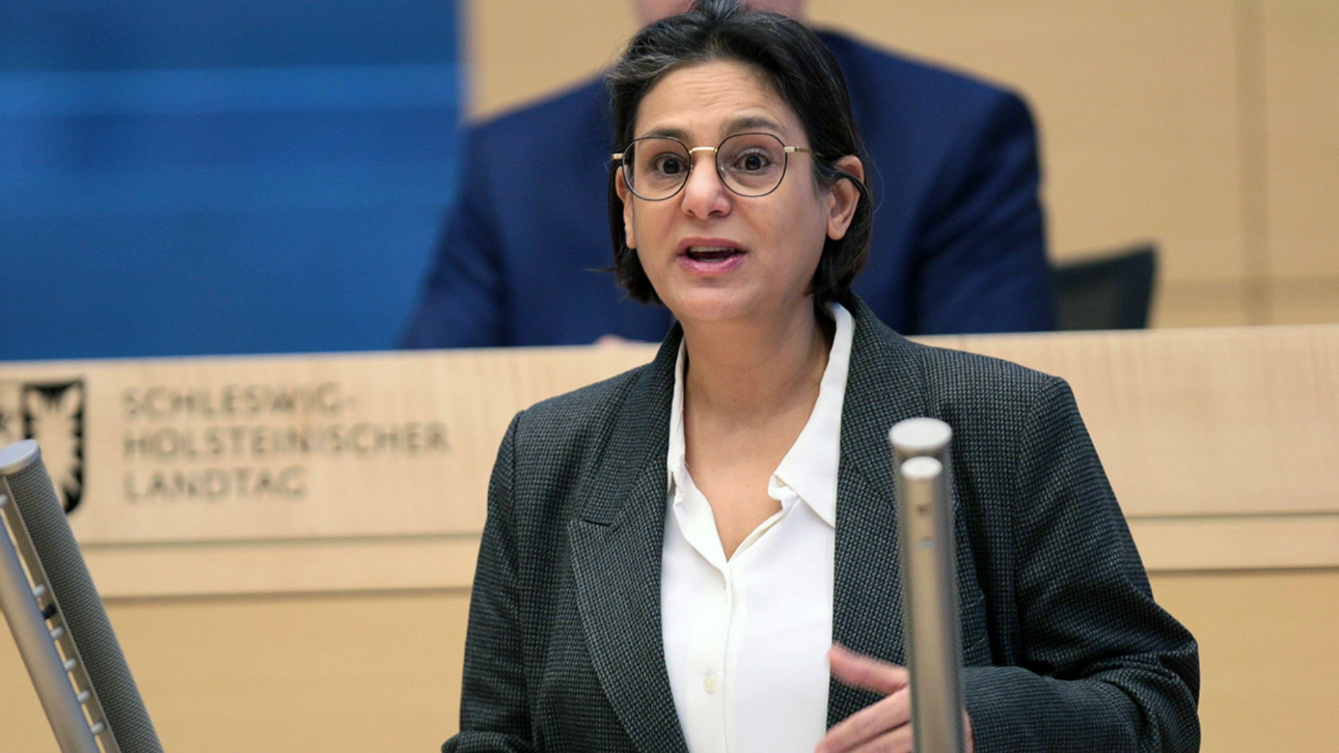 Die SPD-Abgeordnete Serpil Midyatli hält eine Rede im Plenarsaal des Schleswig-Holsteinischen Landtages.