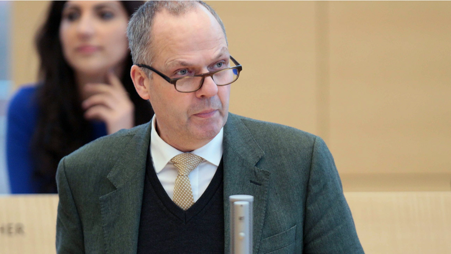 Schwarz, Werner Europaminister Minister CDU Plenum © Foto: Michael August CDU-Europaminister Werner Schwarz hält eine Rede im Plenarsaal des Landtages.