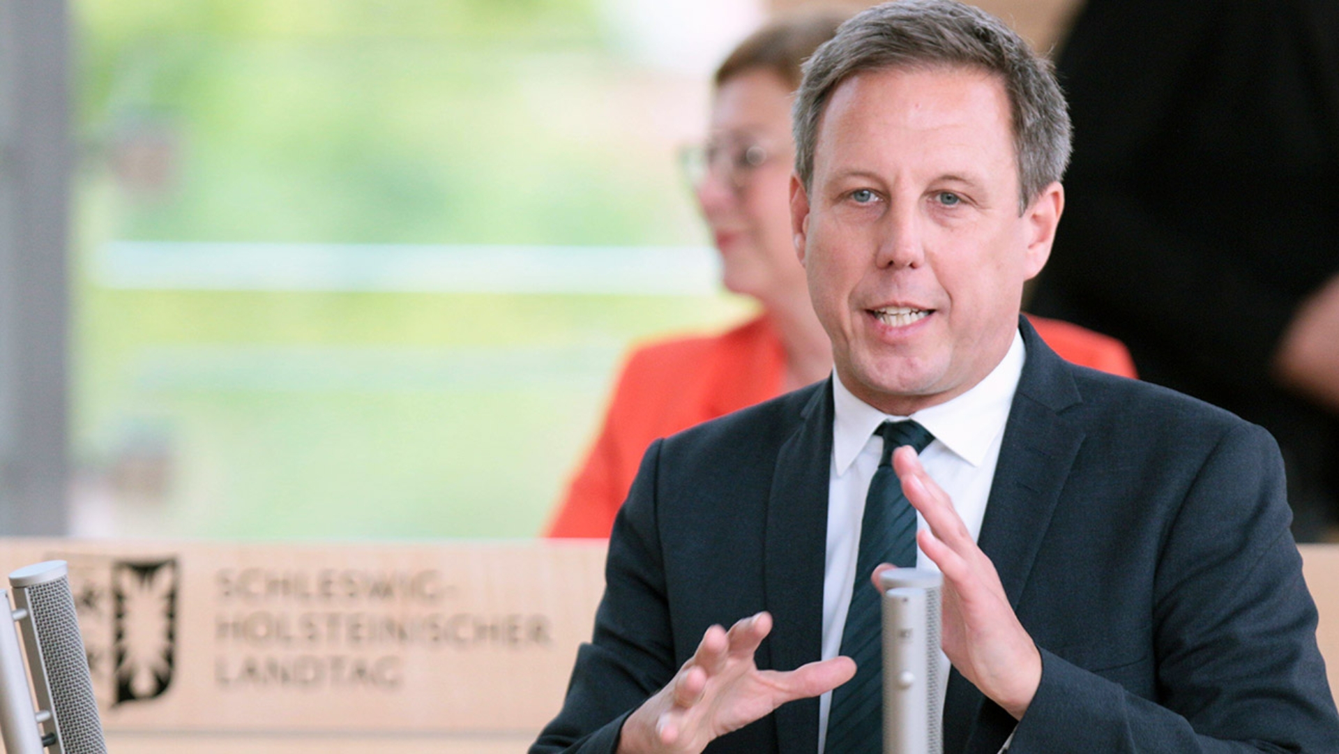 Losse-Müller Thomas SPD Plenum © Foto: Michael August SPD-Fraktionschef Thomas Losse-Müller hält eine Rede im Plenarsaal des Schleswig-Holsteinischen Landtages.