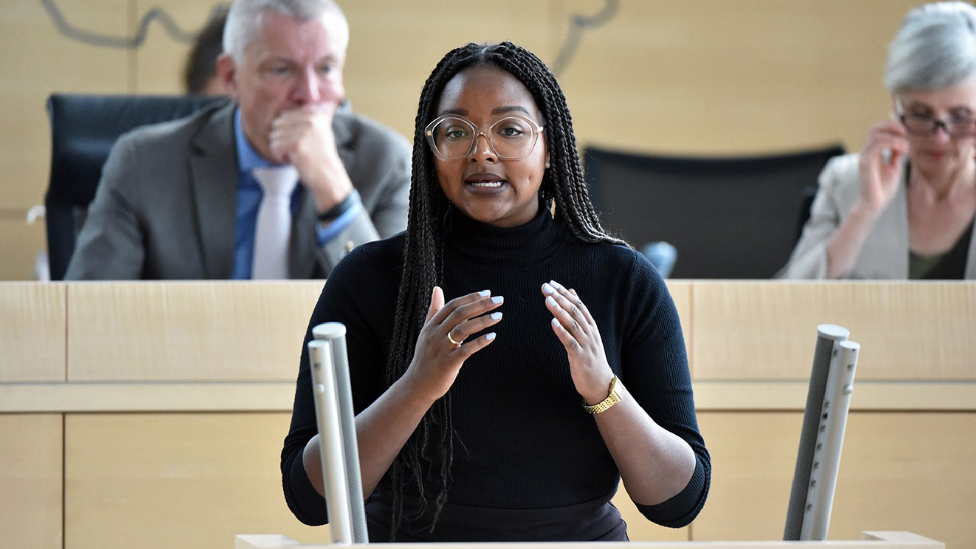Touré, Aminata Ministerin Grüne Plenum © Foto: Thomas Eisenkrätzer Grünen-Sozialministerin Aminata Touré hält eine Rede im Plenarsaal des Schleswig-Holsteinischen Landtages.