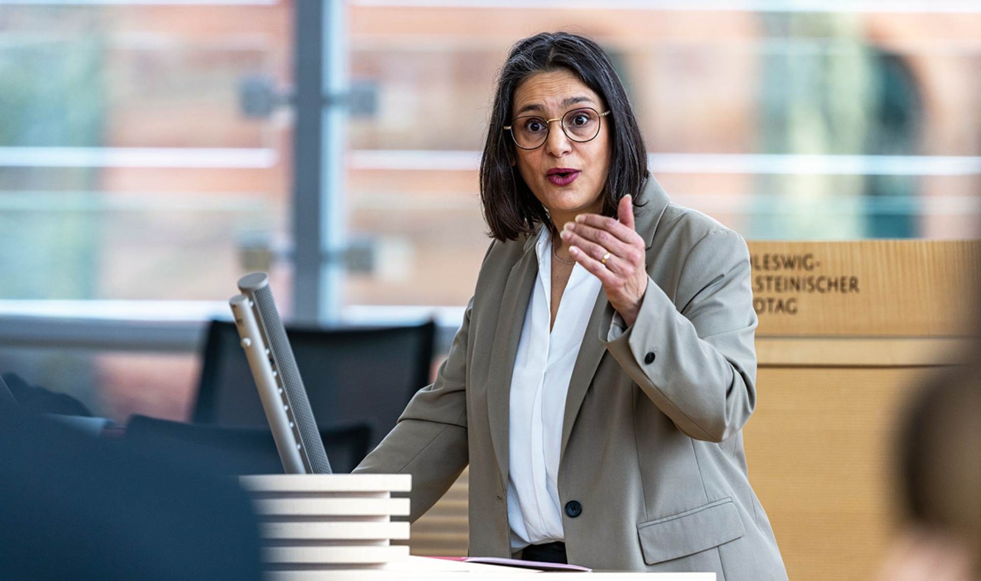 Midyatli Serpil SPD Plenum © Foto: Landtag, Sönke Ehlers Die SPD-Fraktionsvorsitzende Serpil Midyatli hält eine Rede im Plenarsaal des Schleswig-Holsteinischen Landtages.