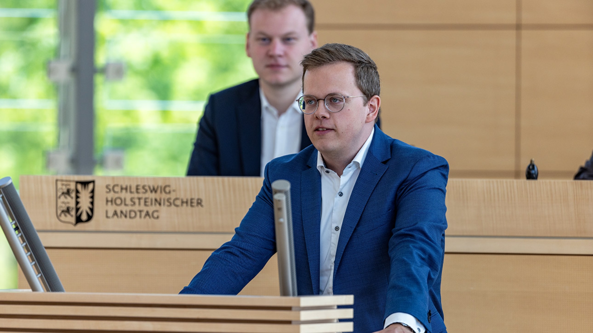 Der CDU-Abgeordnete Michel Deckmann hält eine Rede im Plenarsaaal des Schleswig-Holsteinischen Landtages.