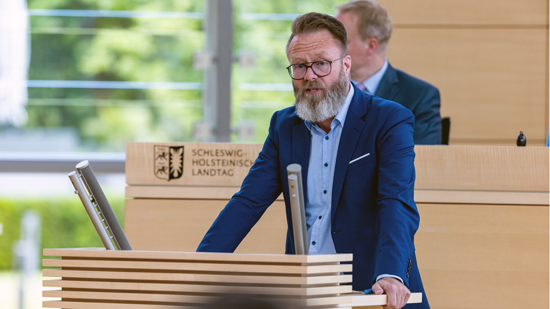 CDU-Wirtschaftsminister Claus Ruhe Madsen hält eine Rede im Plenarsaal des Schleswig-Holsteinischen Landtages