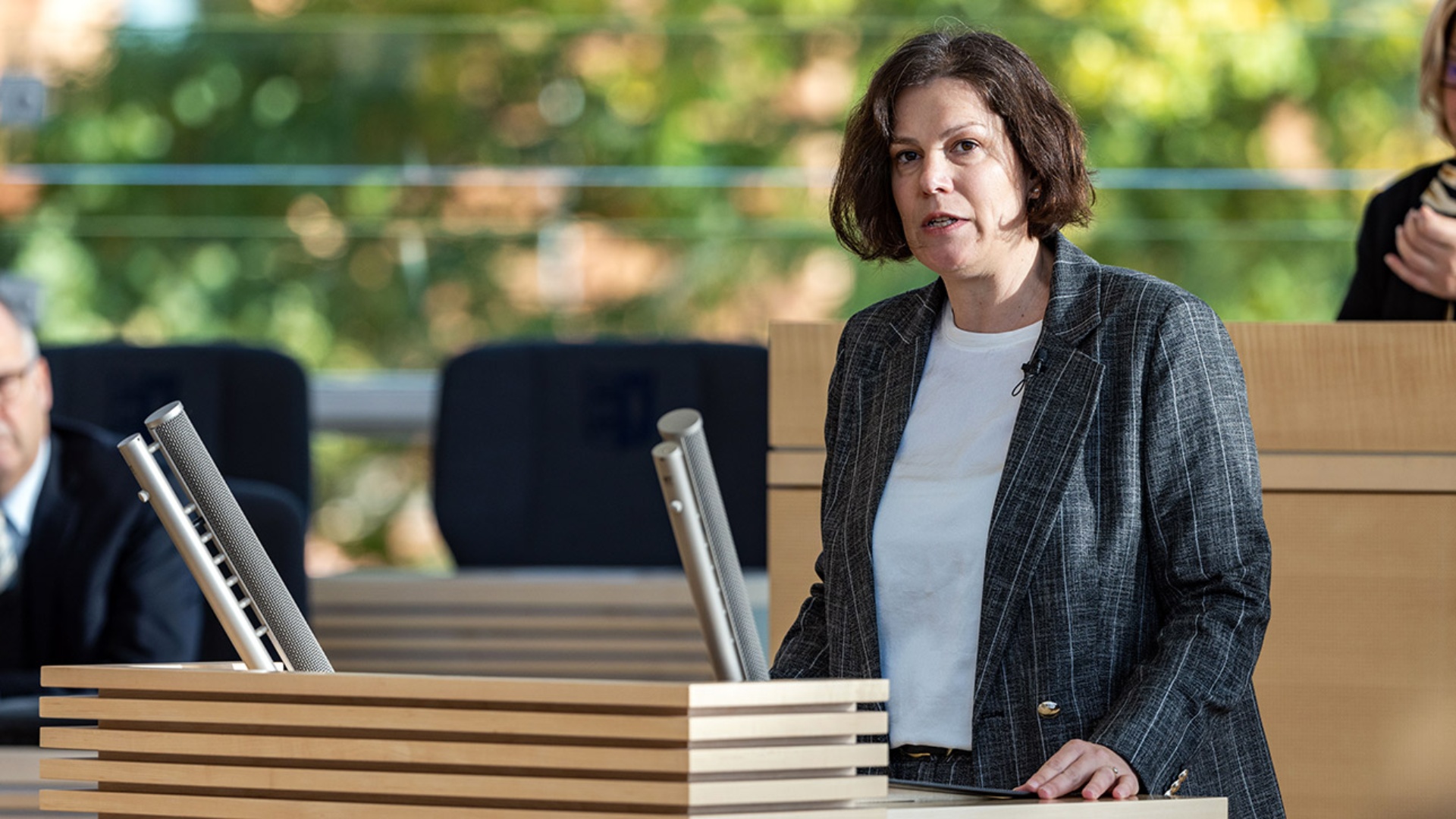 Landtagspräsidentin Kristina Herbst hält eine Rede im Plenarsaal des Schleswig-Holsteinischen Landtages. 