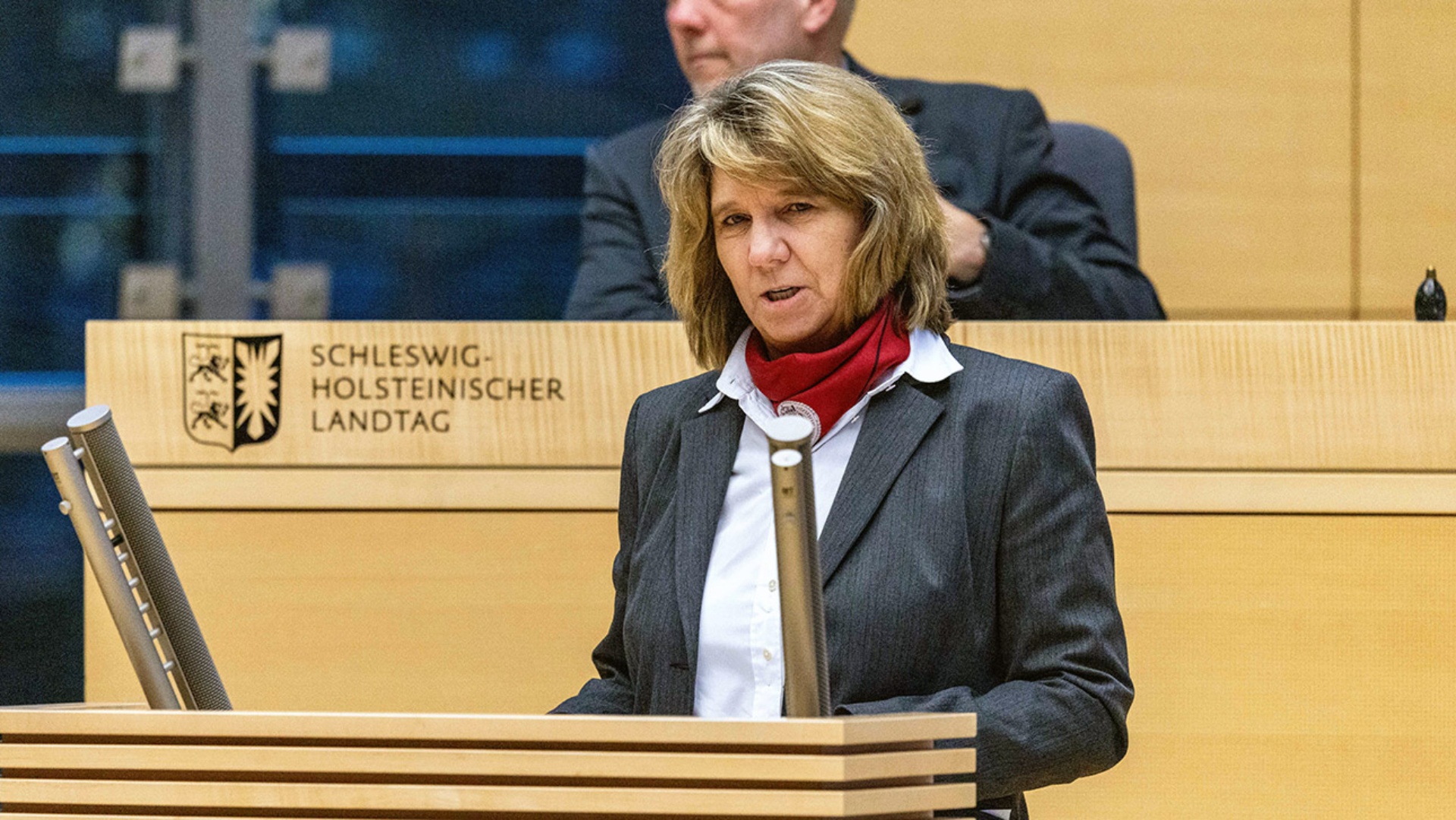 CDU-Gesundheitsministerin Kerstin von der Decken hält eine Rede im Plenarsaal des Schleswig-Holsteinischen Landtages