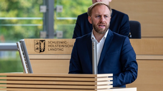 25_09_25_Plenum_SES23273dürbrook_web_ses © Foto: Landtag, Sönke Ehlers Bild