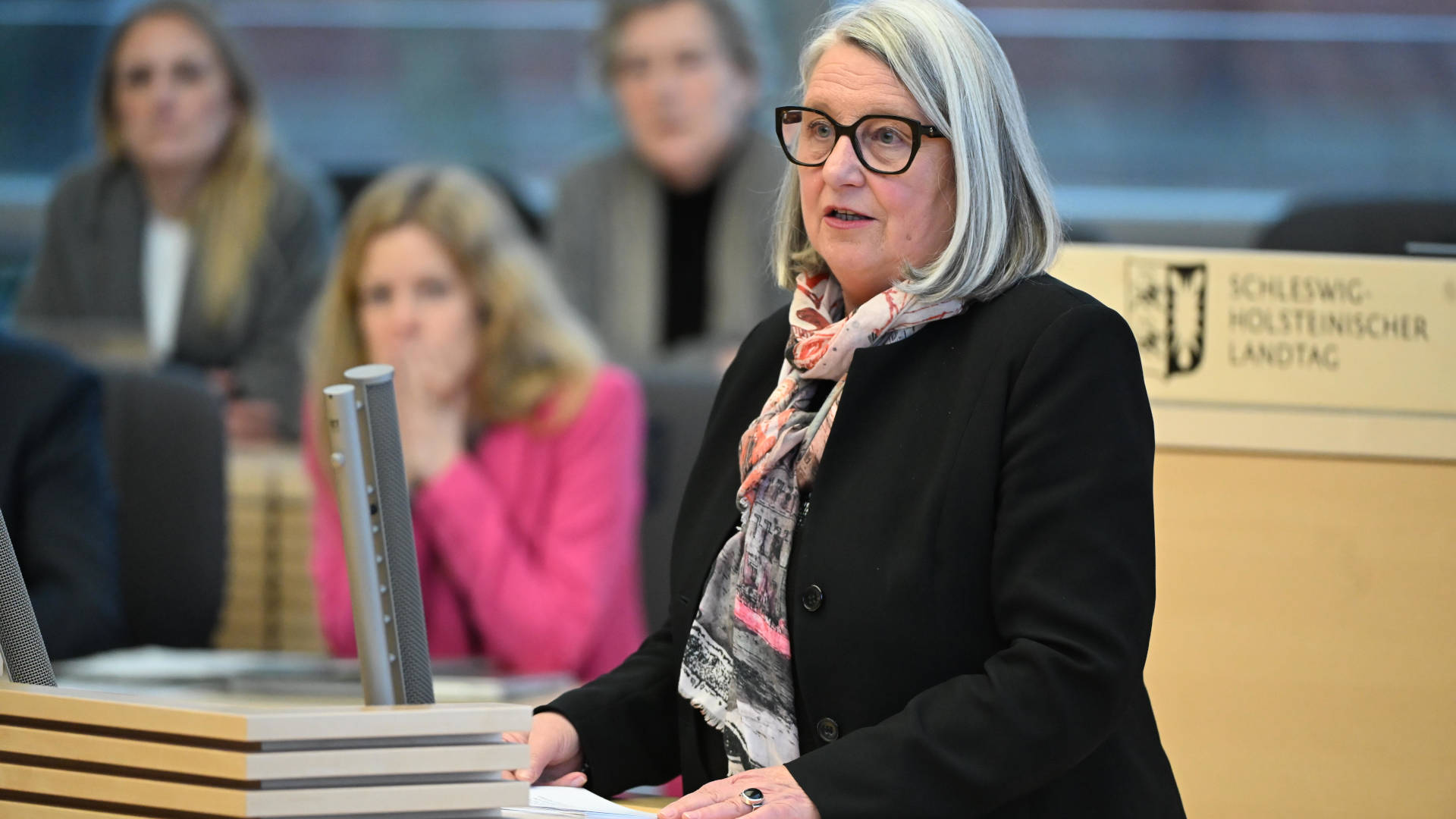 26_01_28_plenum_stenke_web_eis © Foto: Thomas Eisenkrätzer Bild