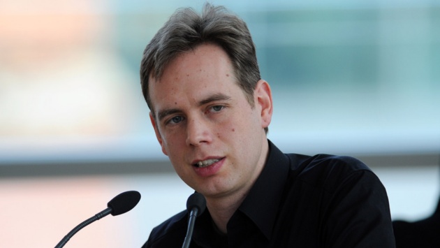Pirat Patrick Breyer hält eine Rede im Landtag.