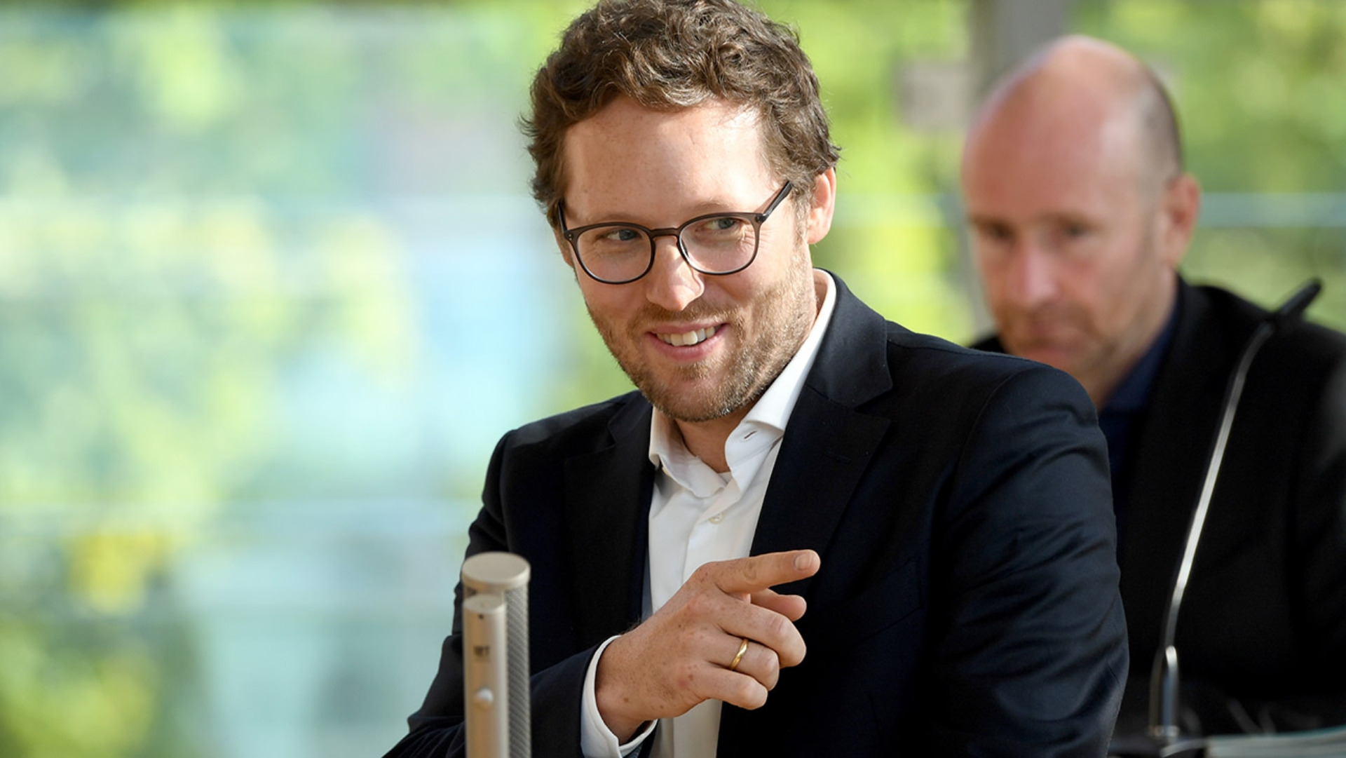 Jan Philipp Albrecht (Bündnis 90/Die Grünen), neuer Umwelt- und Landwirtschaftsminister von Schleswig-Holstein, hält seine erste Rede im Landtag.