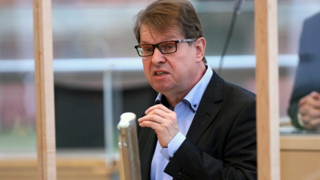 Ralf Stegner am Rednerpult