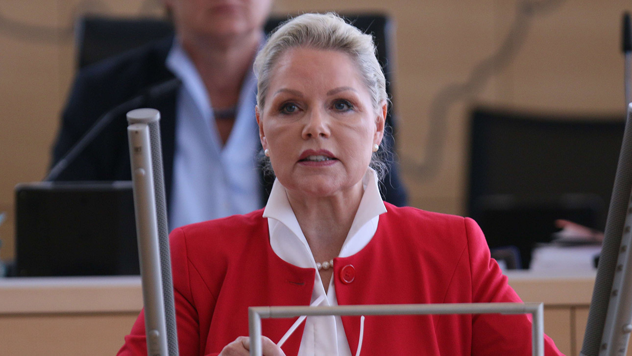 Bild der scheidenden Abgeordneten Doris von Sayn-Wittgenstein (fraktionslos).