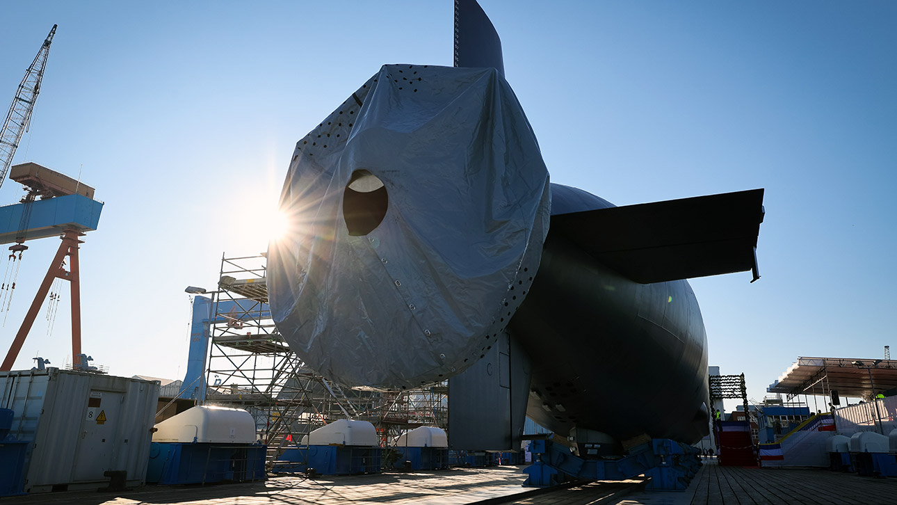 Ein U-Boot der Ägyptischen Marine liegt auf der Werft von Thyssenkrupp Marine System.