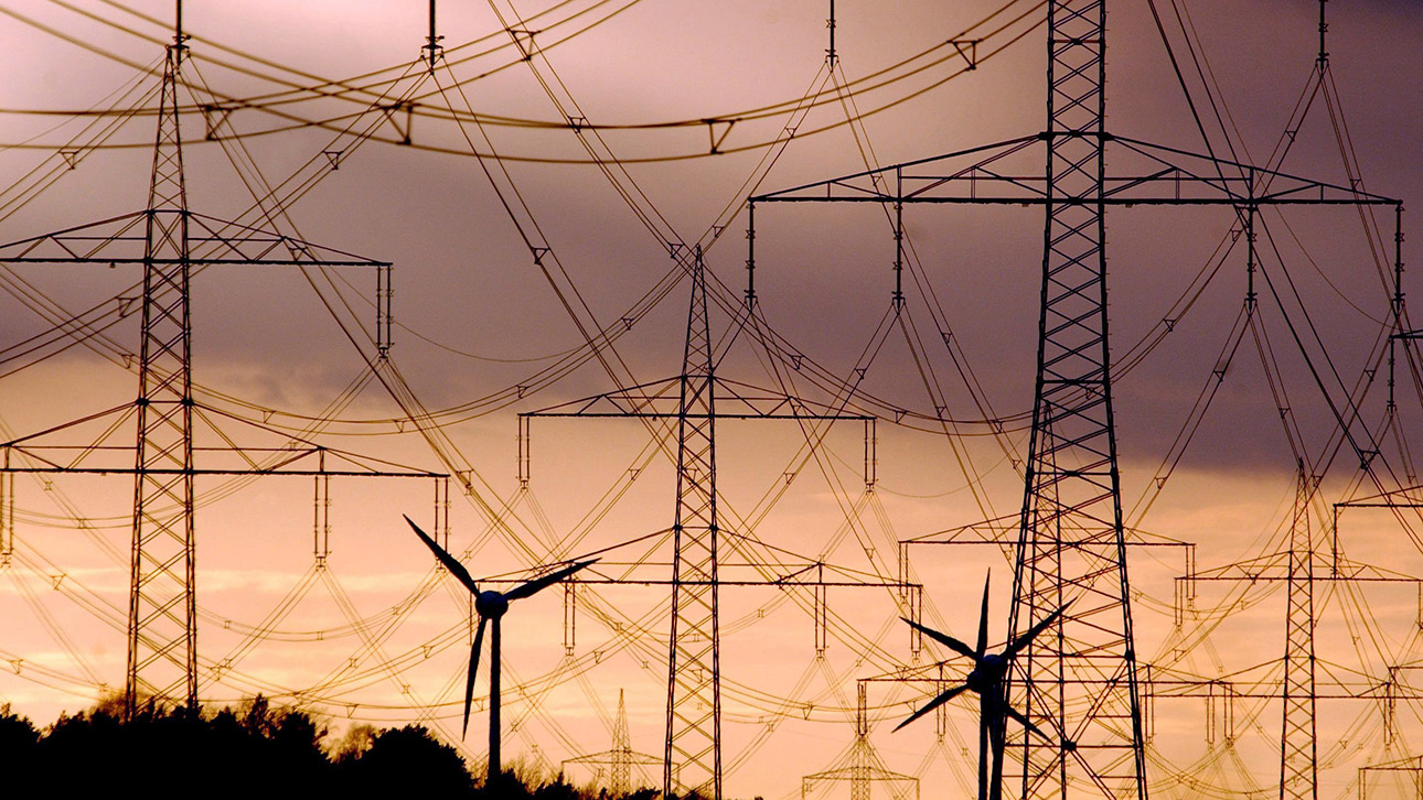 Stromnetz Gasnetz Strommast