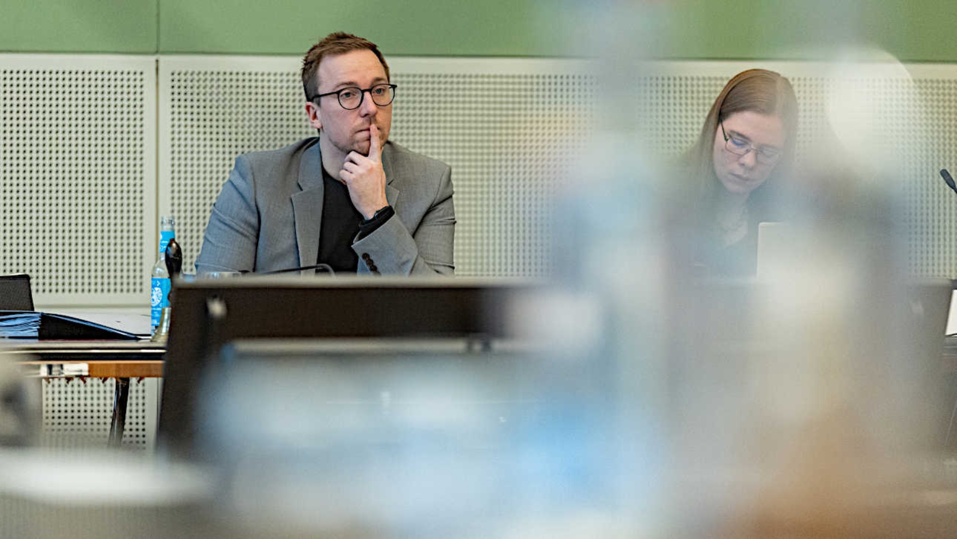 Malte Krüger (Grüne) im Europaausschuss des Landtags