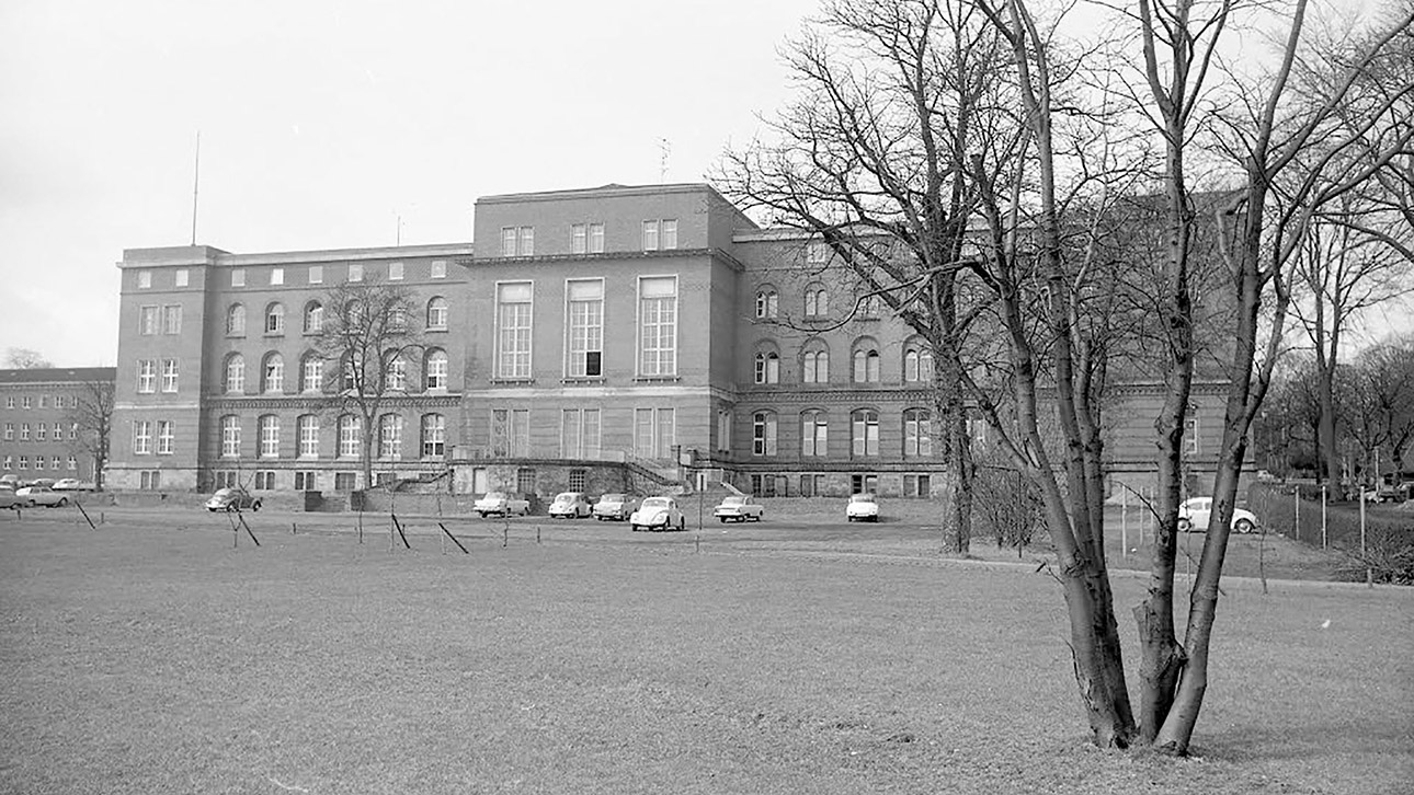 Das Landeshaus in den 1950er Jahren