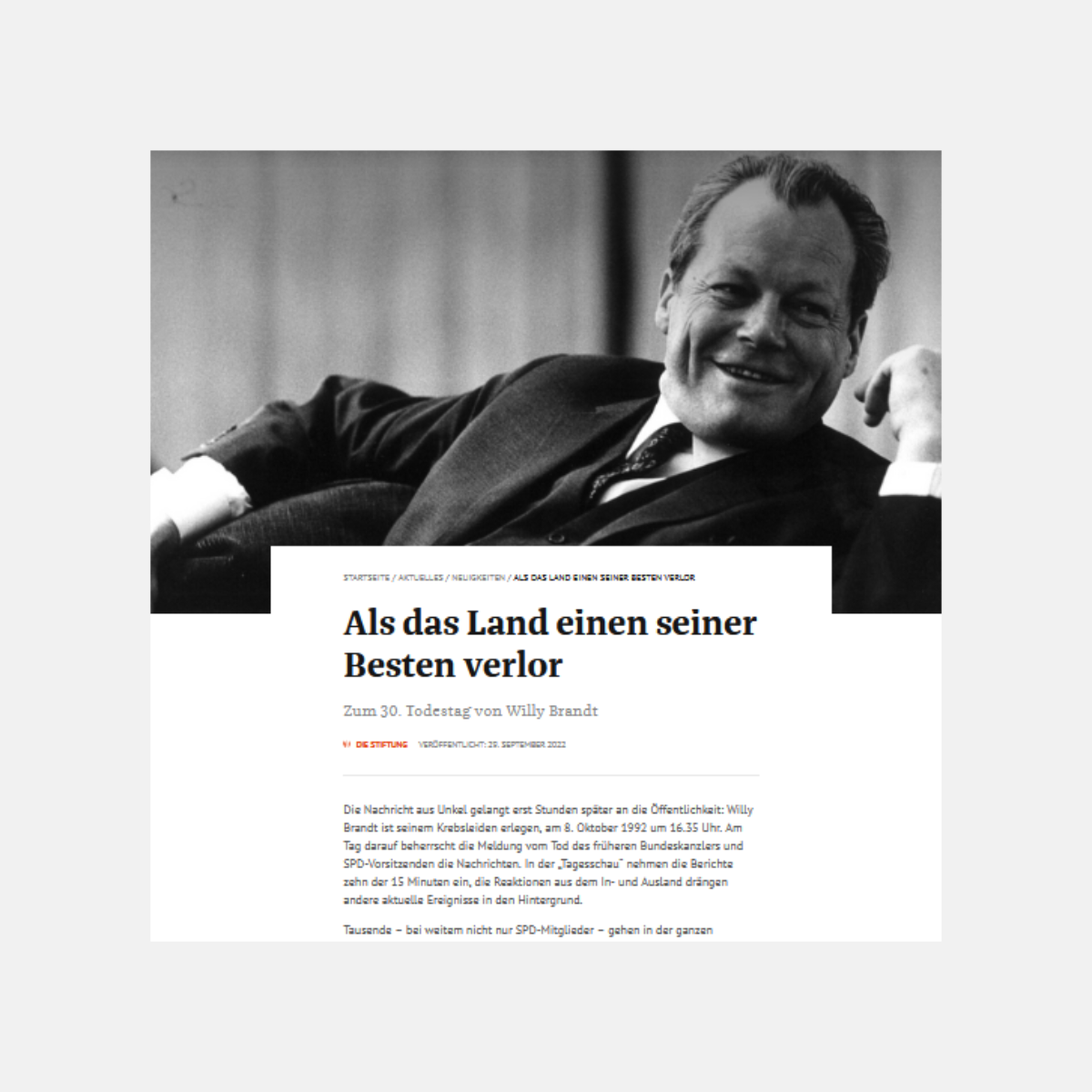 Foto von Willy Brandt, der lächelnd in die Kamera schaut, Vorschau des Artikels