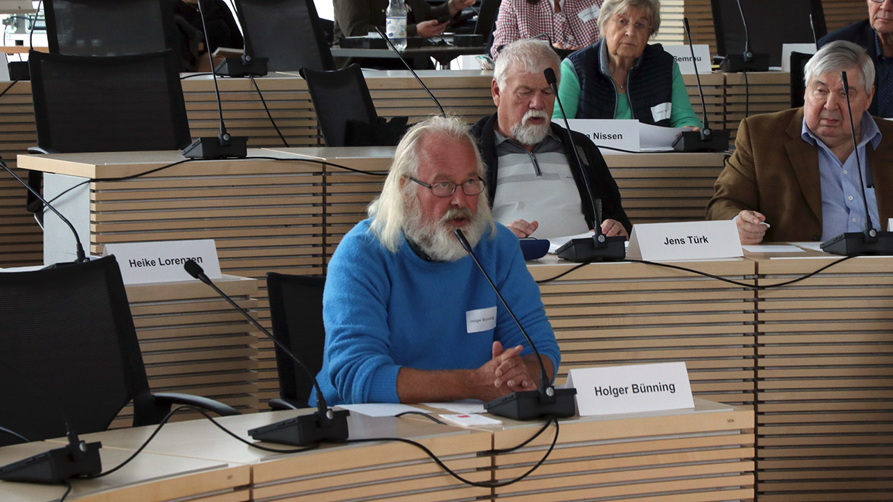 Debatte im Plenum beim Altenparlament